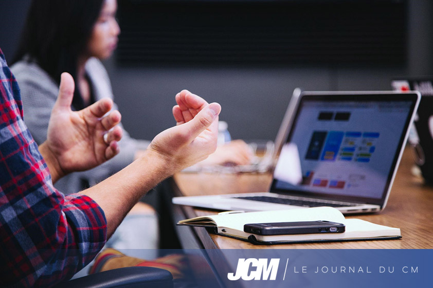 choisir entre le consultant indépendant ou l’agence de référencement