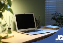 PC Portable sur un bureau