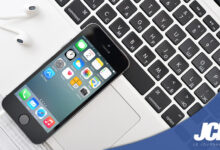iPhone branché sur Macbook