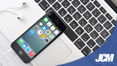 iPhone branché sur Macbook
